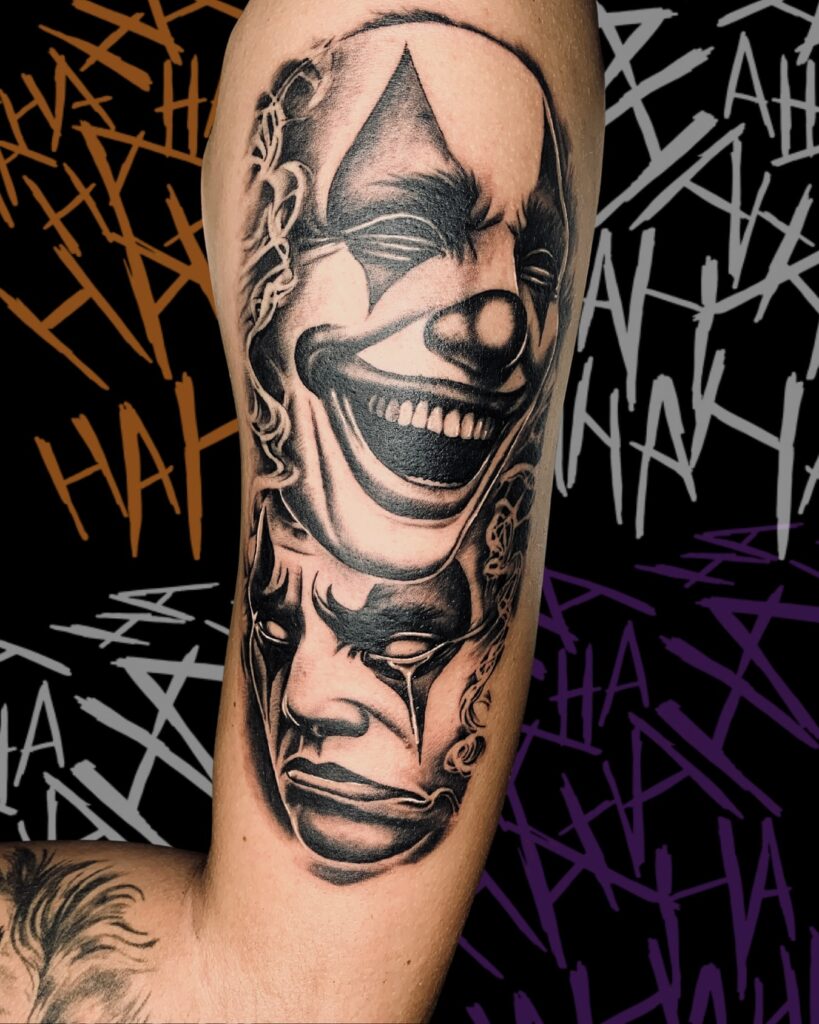 Tattoo Joker Ridere Piangere Black Grey Braccio Longare